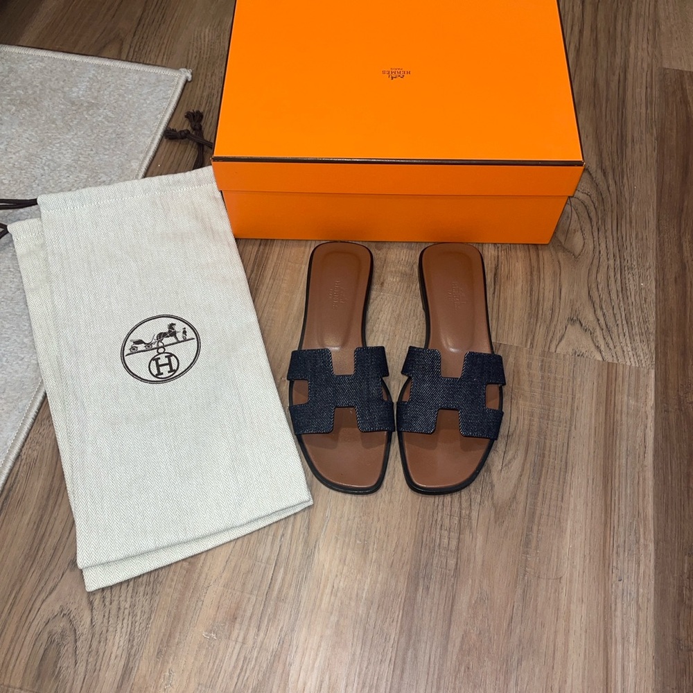Hermès Oran Sandals in dark blue denim